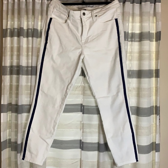 Blue stripped capris🌟( Highest rude skinny crop ) - Picture 1 of 1